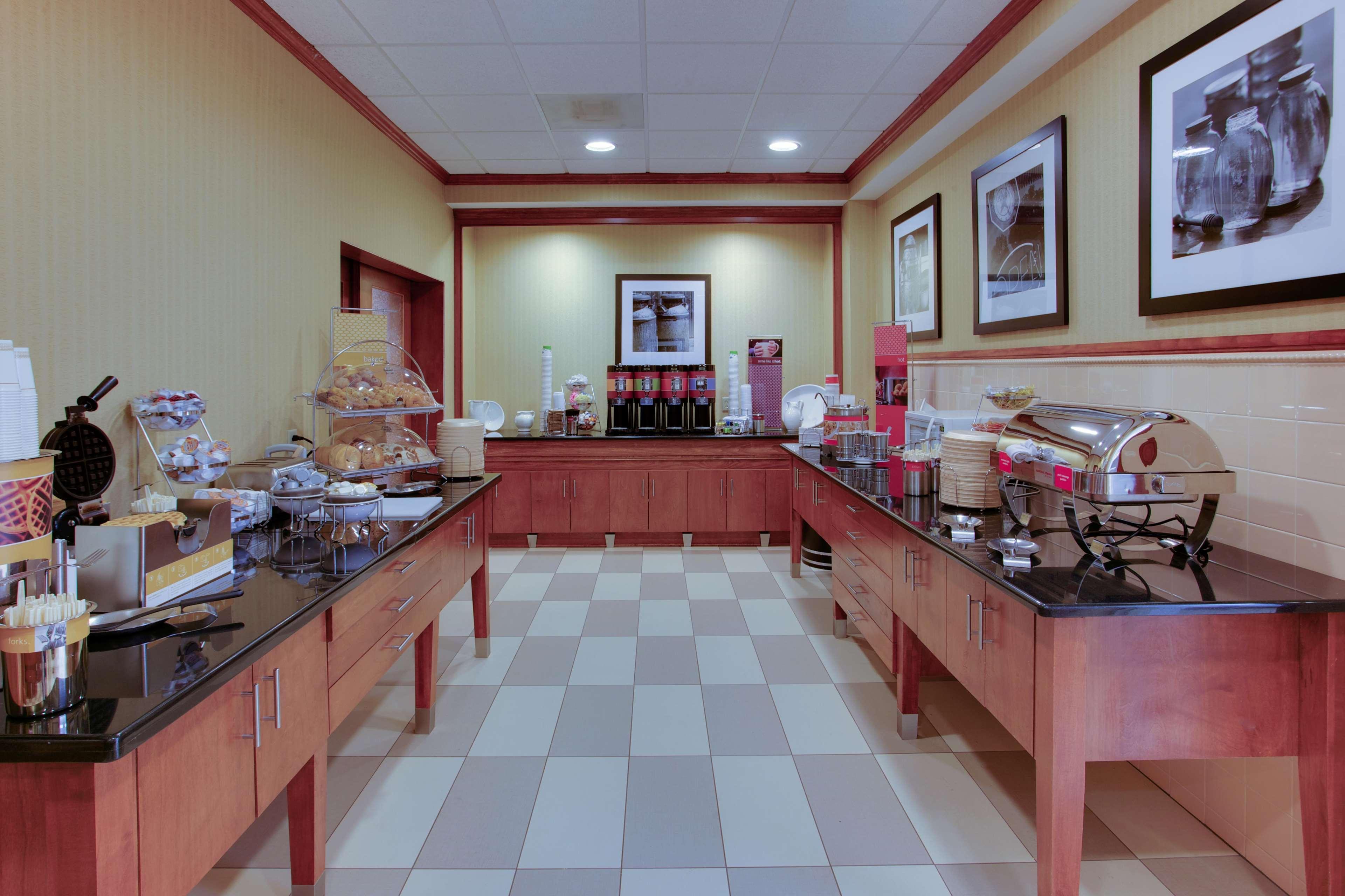 Hampton Inn Emporia Dış mekan fotoğraf