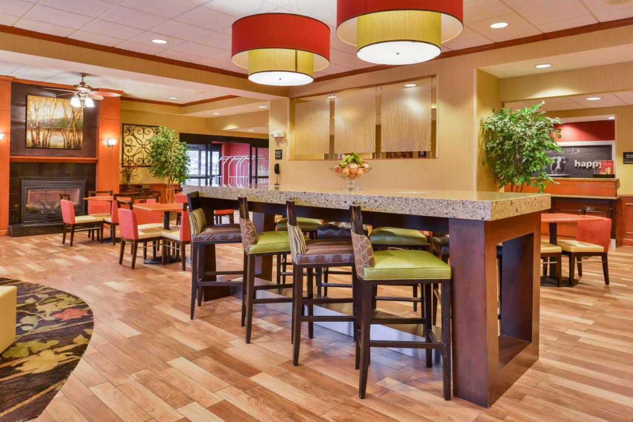 Hampton Inn Emporia Dış mekan fotoğraf
