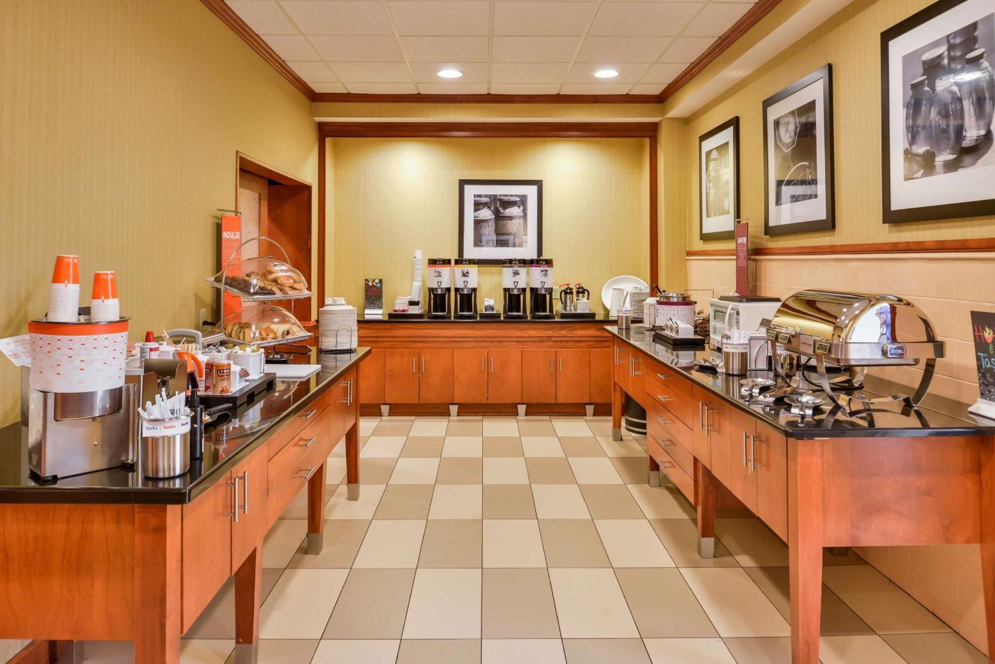 Hampton Inn Emporia Dış mekan fotoğraf